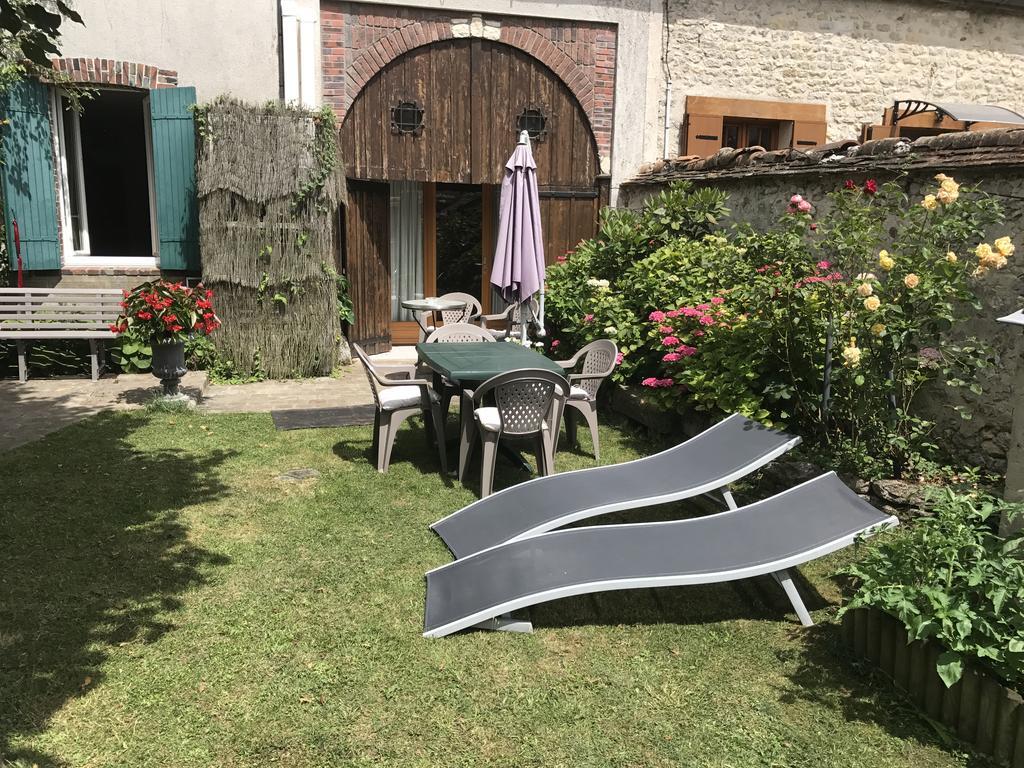 Residence La Beauceronne Ouarville Экстерьер фото
